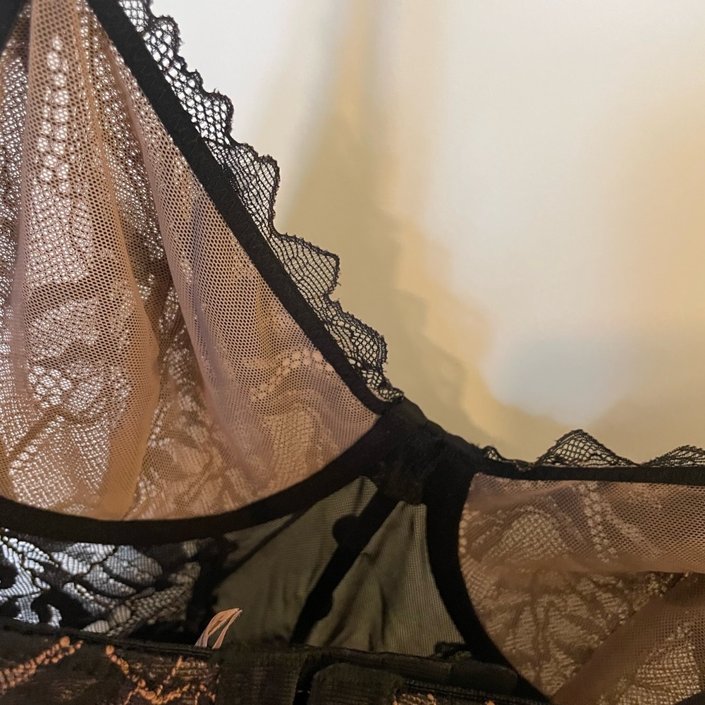 La Vie En Rose Black Lace Nightgown - Picture 7 of 7